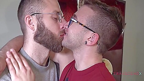 Mature couple fucks in aleri